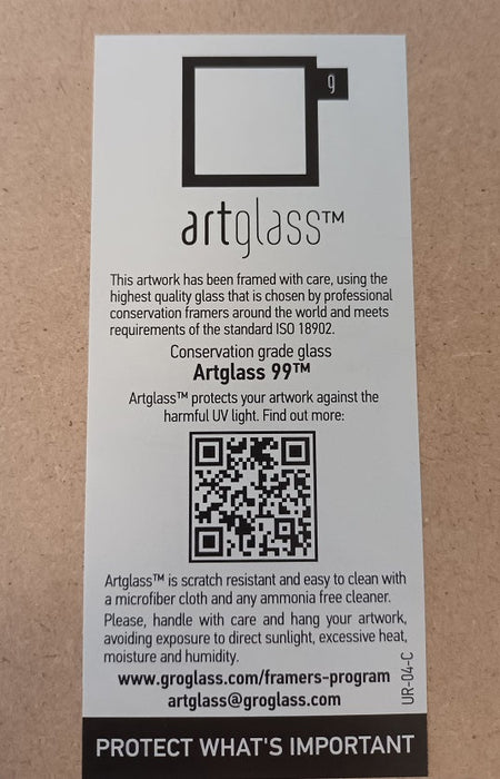 Marilyn Monroe Autographed Newspaper Clipping