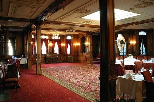 Original carpet Titanic movie