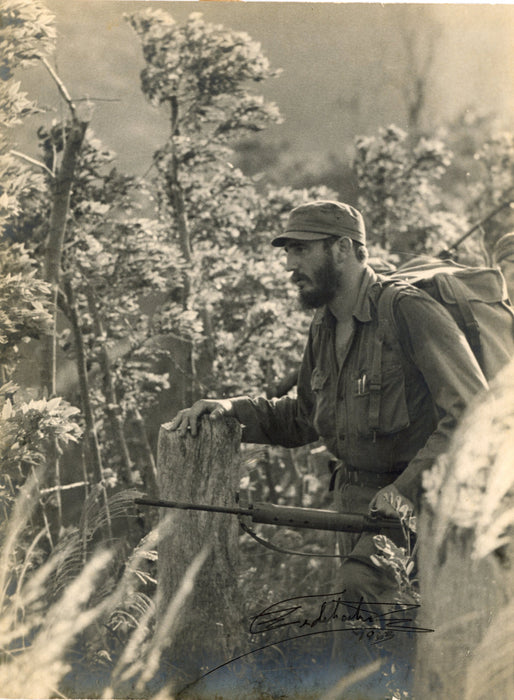 Fidel Castro signed photograph