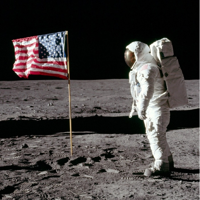 APOLLO 11 MEMORABILIA