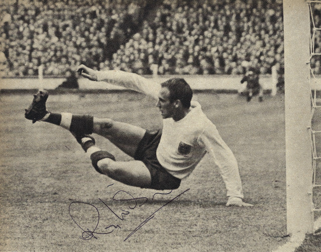 England 1966 World Cup squad signed photos