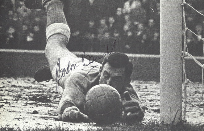 England 1966 World Cup squad signed photos