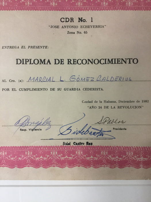 Fidel Castro signed certificate of recognition