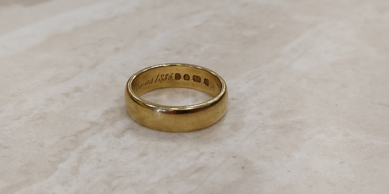Queen Mary (Mary of Teck) gold ring Media 1 of 6