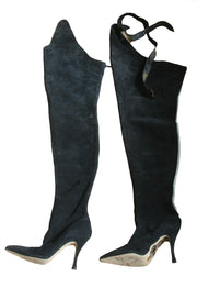 Elle MacPherson Manolo Blahnik suede boots