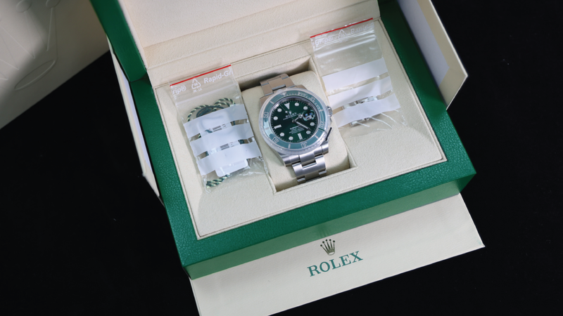Rolex "Hulk" Submariner wristwatch - 116610LV