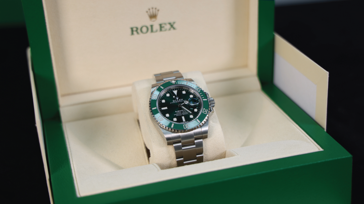 Rolex "Hulk" Submariner wristwatch - 116610LV