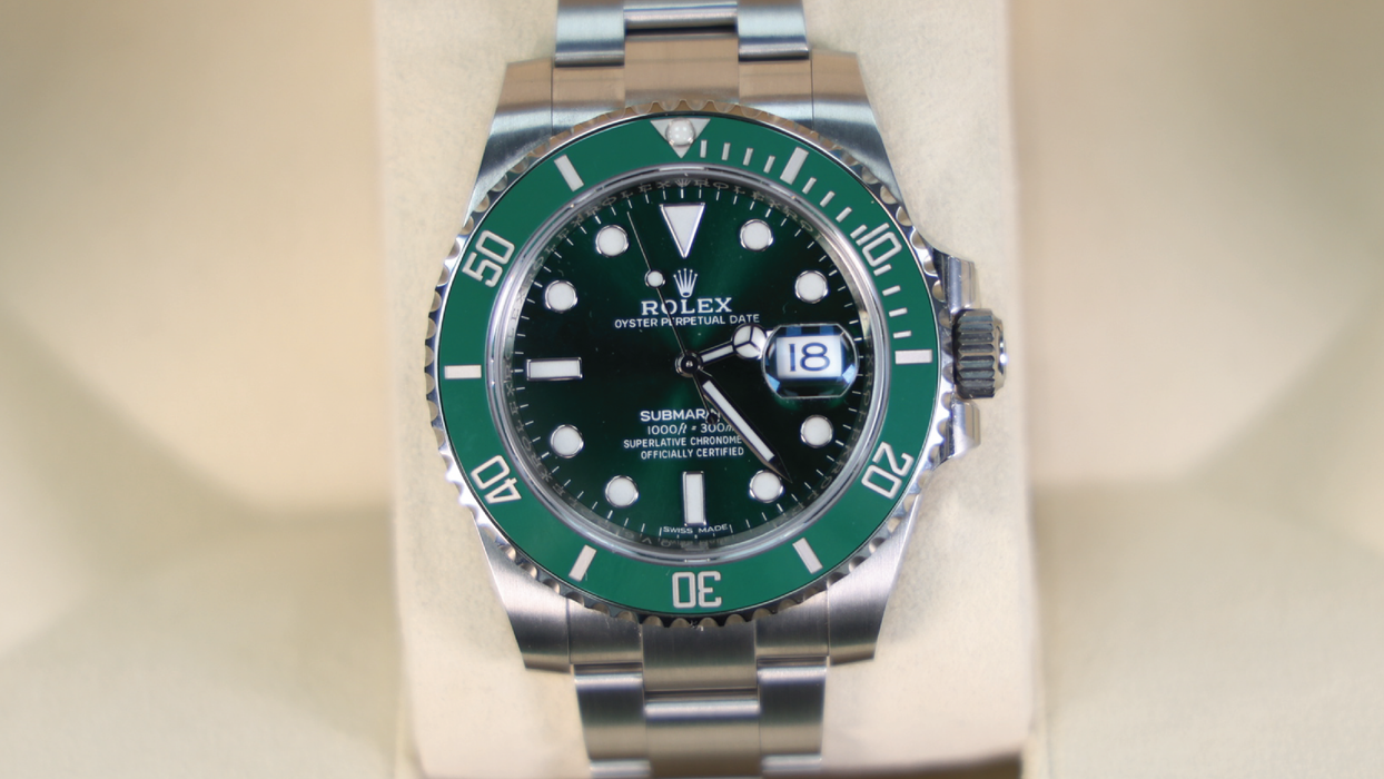 Rolex "Hulk" Submariner wristwatch - 116610LV