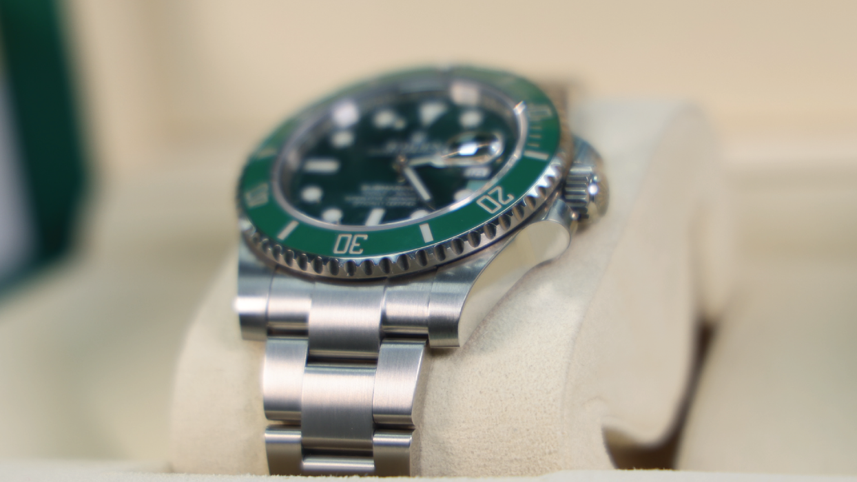 Rolex "Hulk" Submariner wristwatch - 116610LV