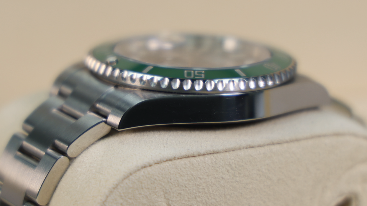 Rolex "Hulk" Submariner wristwatch - 116610LV
