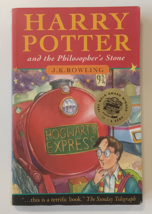 Harry Potter and the philosopher's stone: 1/7 : Rowling, J.K.: :  Böcker