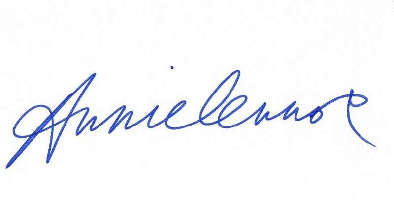 Annie Lennox Autograph