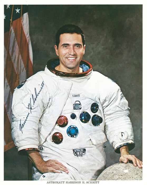 12 Apollo Moonwalker astronauts signed photographs